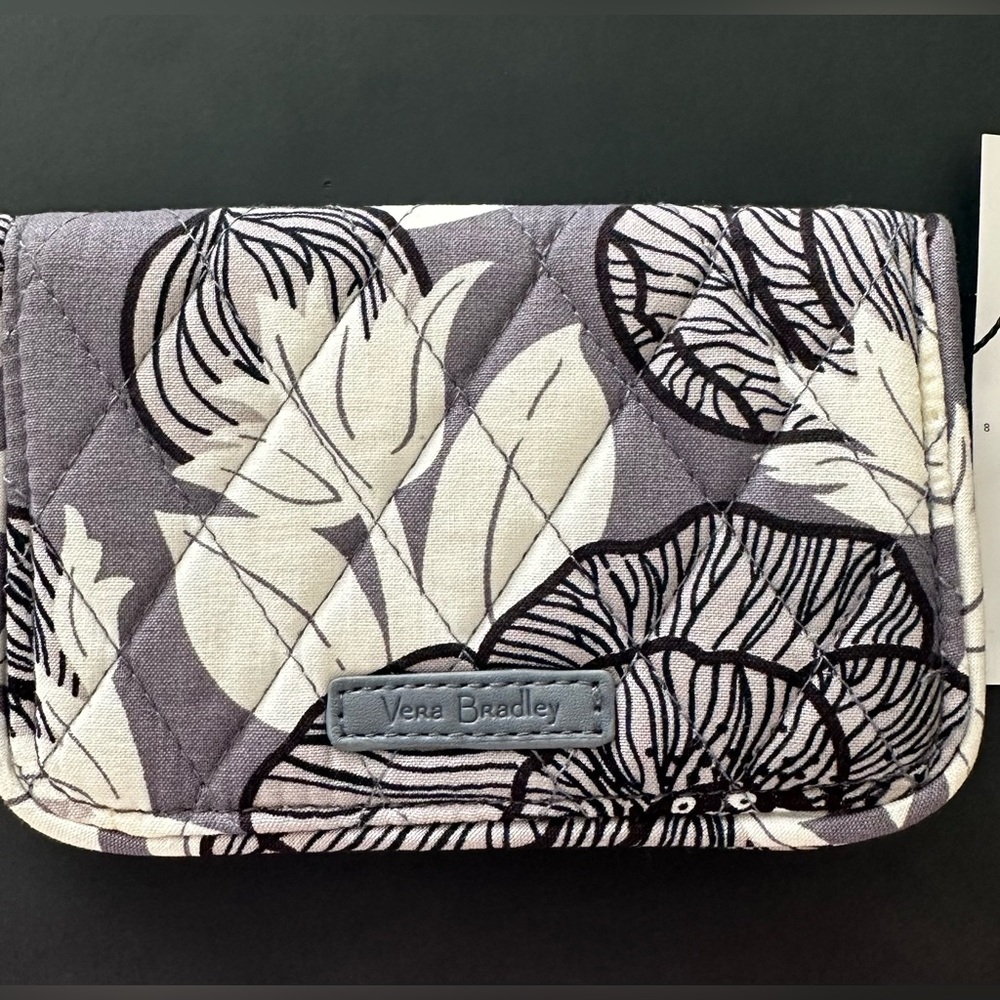 Vera Bradley NWT RFID Small Bifold Wallet Moon Shadow Meadow 27585-13186